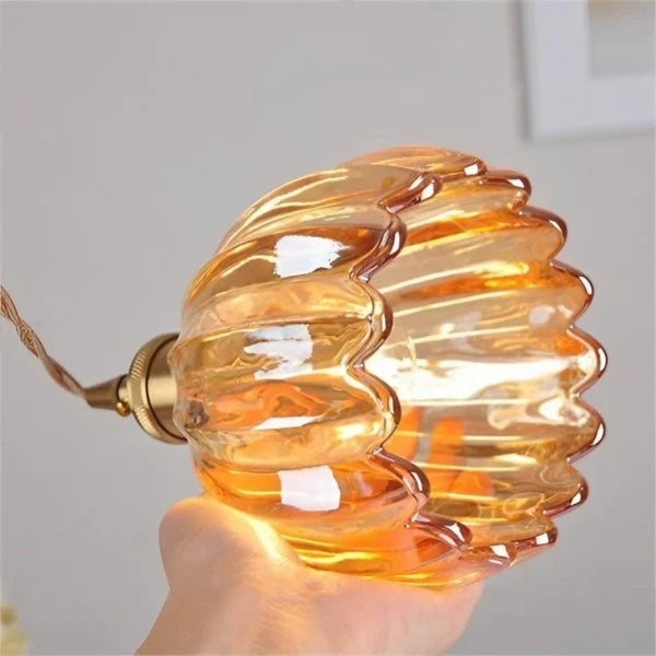 Lyra Bloom LED-pendellampa i glas i japansk retrostil
