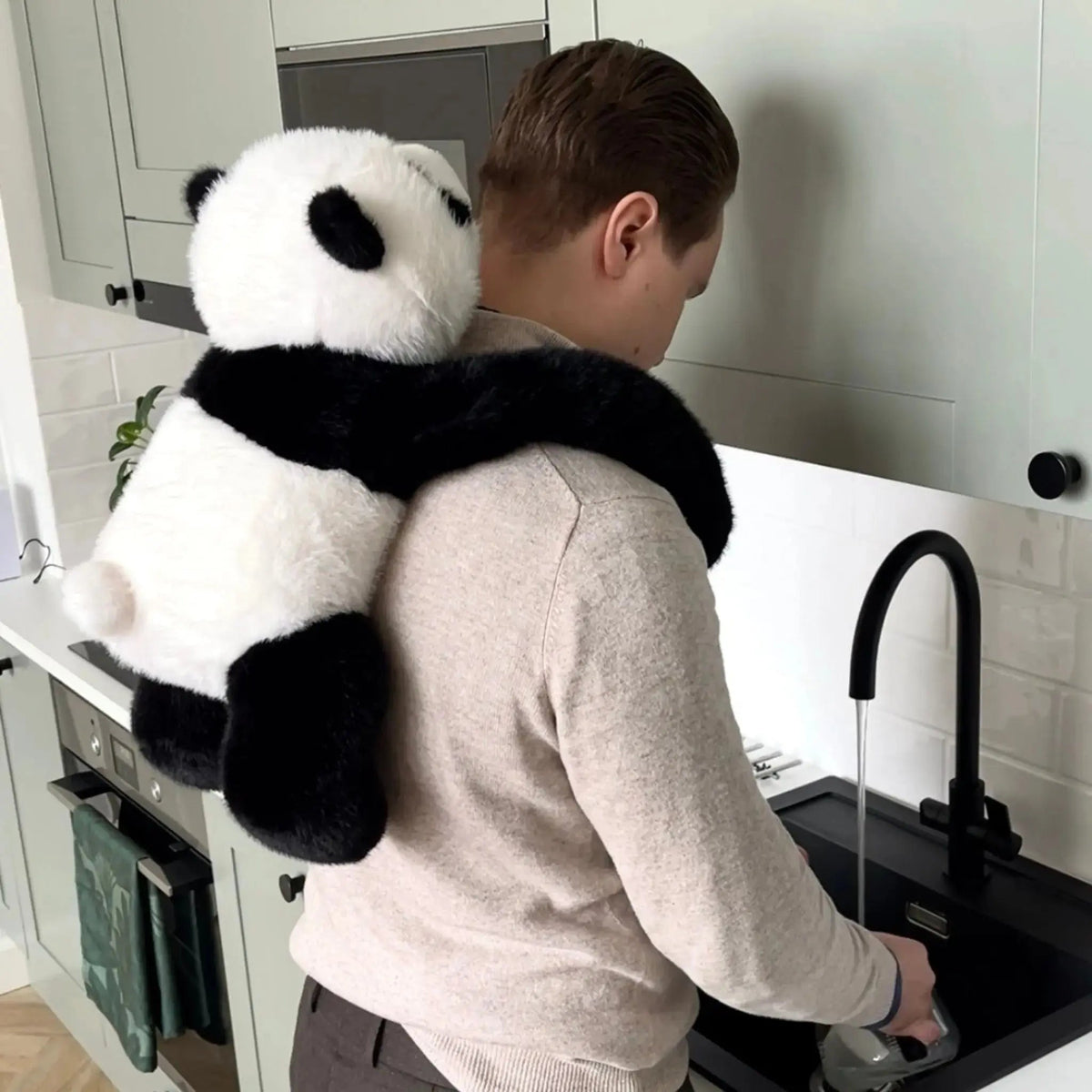 צעצוע פרווה חיבוקי CuddleBuddy עם זרועות ארוכות להפגת מתחים