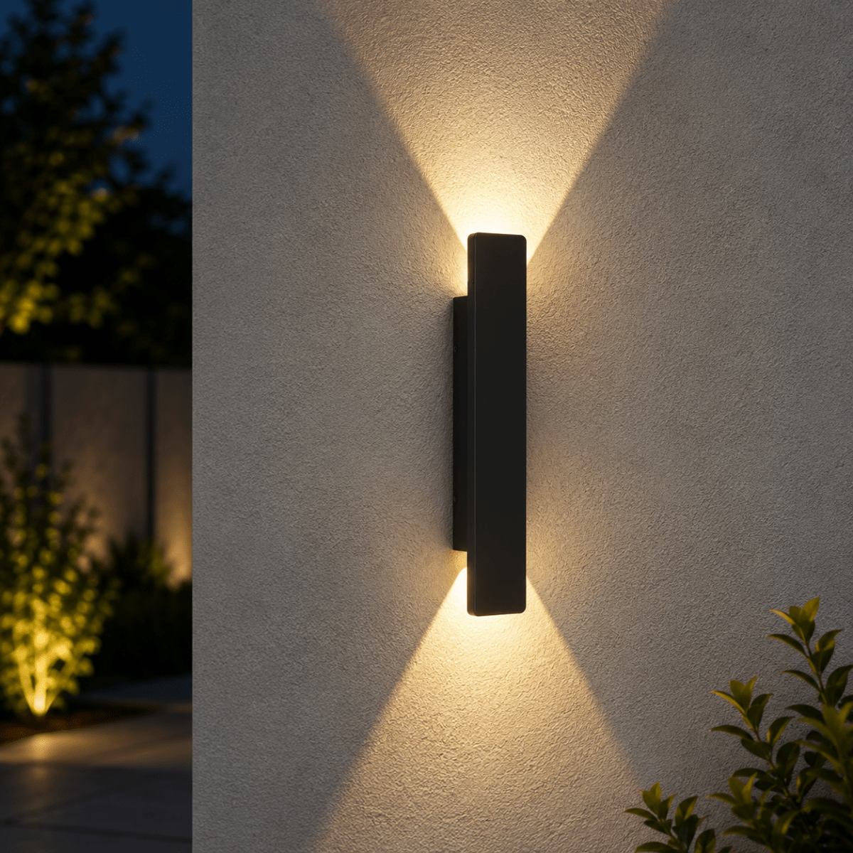 Modern, téglalap alakú LED-es fali lámpa — karcsú kialakítás, felfelé és lefelé irányuló világítás