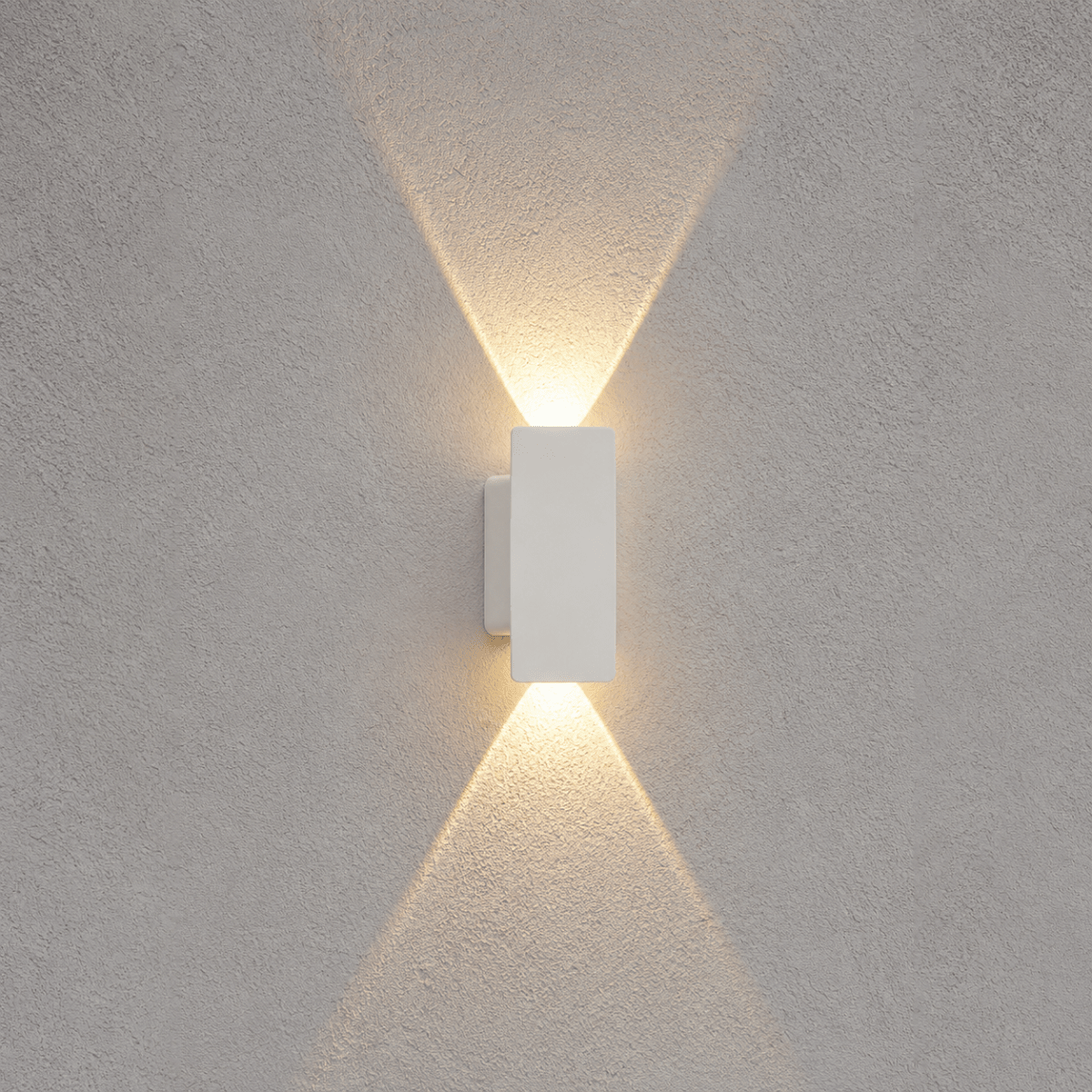 Modern, téglalap alakú LED-es fali lámpa — karcsú kialakítás, felfelé és lefelé irányuló világítás