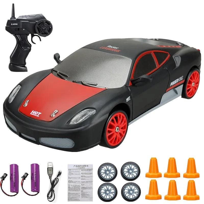 Mini carro RC de drift recarregável, comando tipo pistola, faróis LED, rodas suplentes e cones