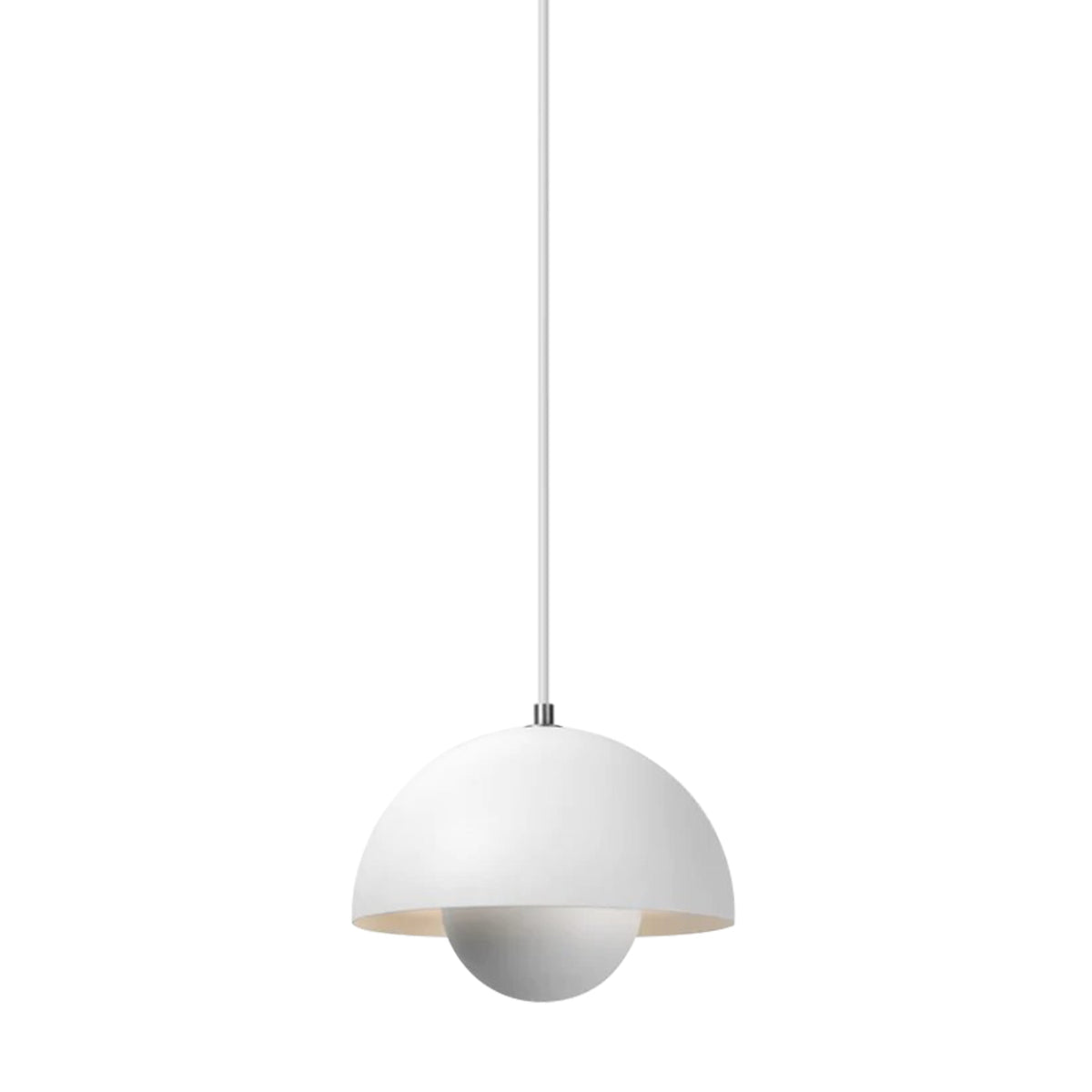 Minimalistisk hængende loftslampe med rene linjer og afbalanceret belysning