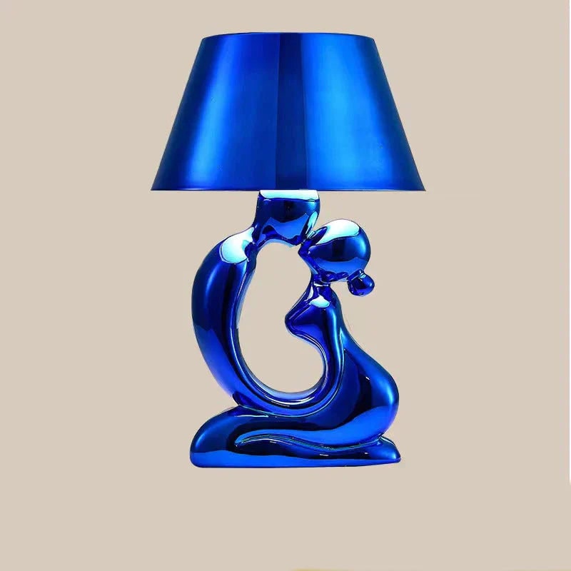 Lampa stołowa z rzeźbiarską podstawą w stylu nowoczesnej sztuki - bezprzewodowe ładowanie, nastrojowe oświetlenie