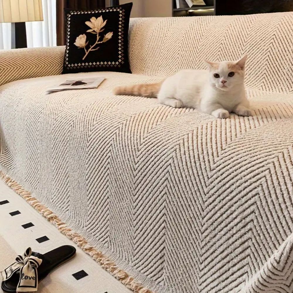 Woven Herringbone Throw Blanket — Textured Decorative Fringed Tassels