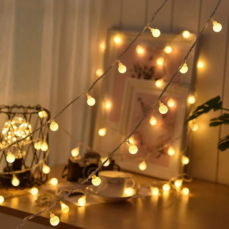Solar LED Globe String Lights Frosted Bulbs Automatic Dusk To Dawn Activation