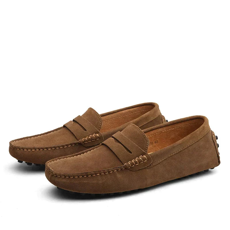 Mocassins italiens raffinés en daim au style classique à enfiler