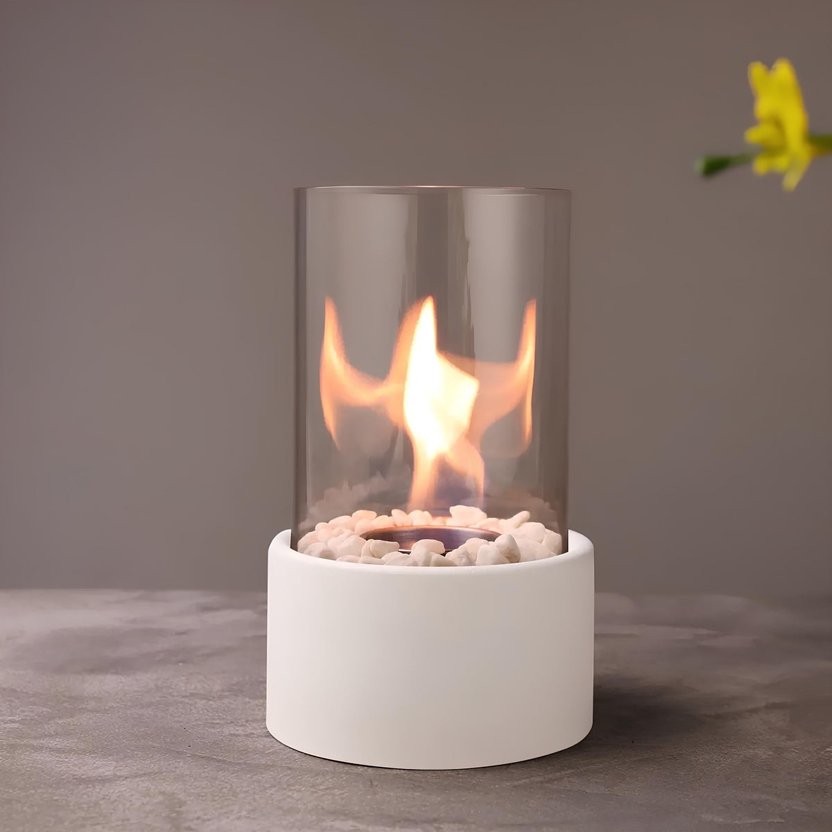 Everlasting Flame Oil Lamp — Elegant Glass Cylinder Exuding Classic Glow