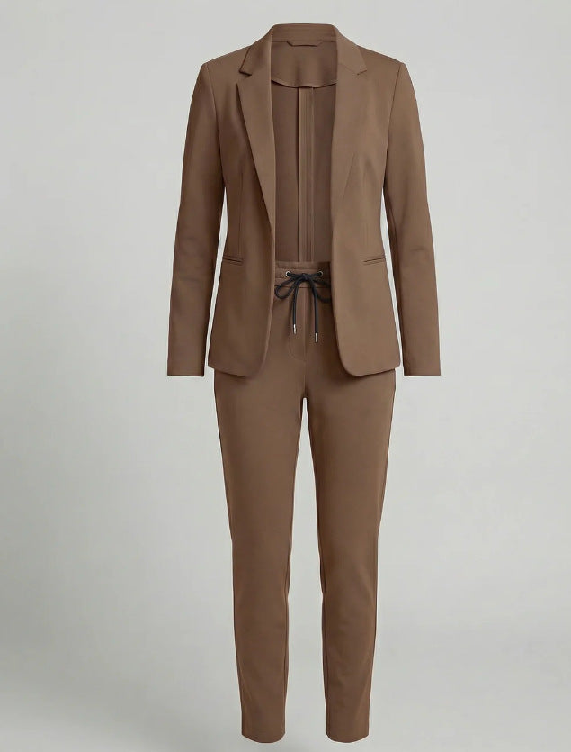 Conjunto de blazer holgado y pantalón cómodo para mujer