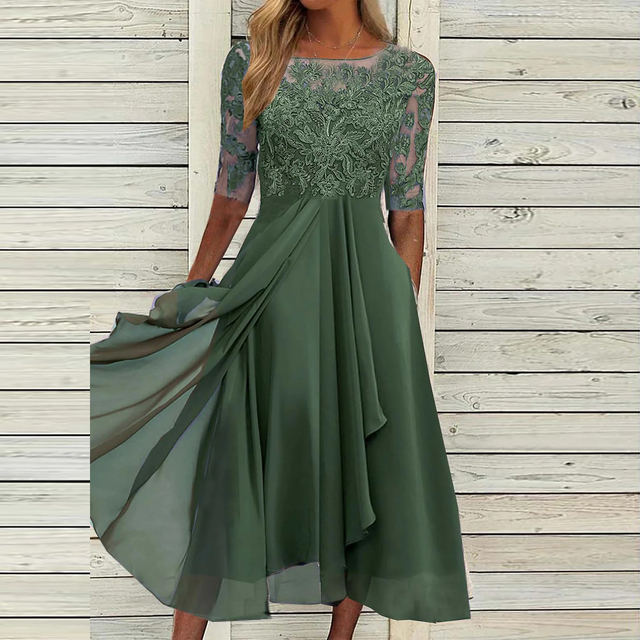 Rochie elegantă de petrecere din dantelă, cu croială fluidă și mâneci