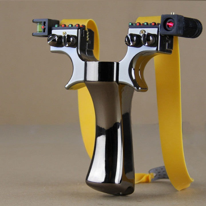 Optically Guided Elastic Throwing Tool With Alignment Aid