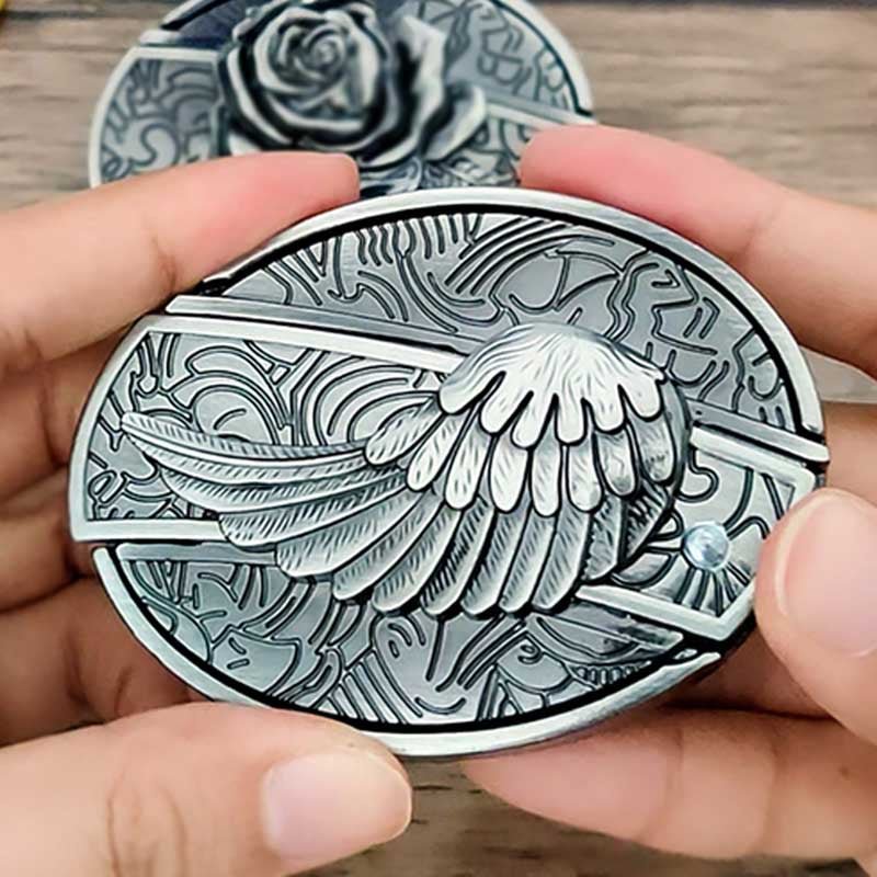 Oval Bull Skull Belt Buckle With Hidden Knife Blade