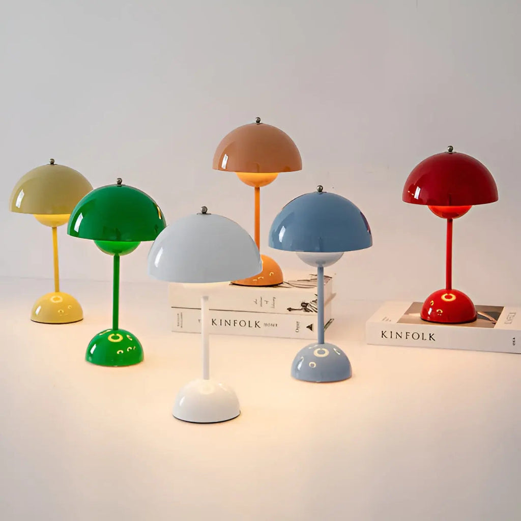 Lampada da tavolo scandinava NordicNest con luminosità regolabile
