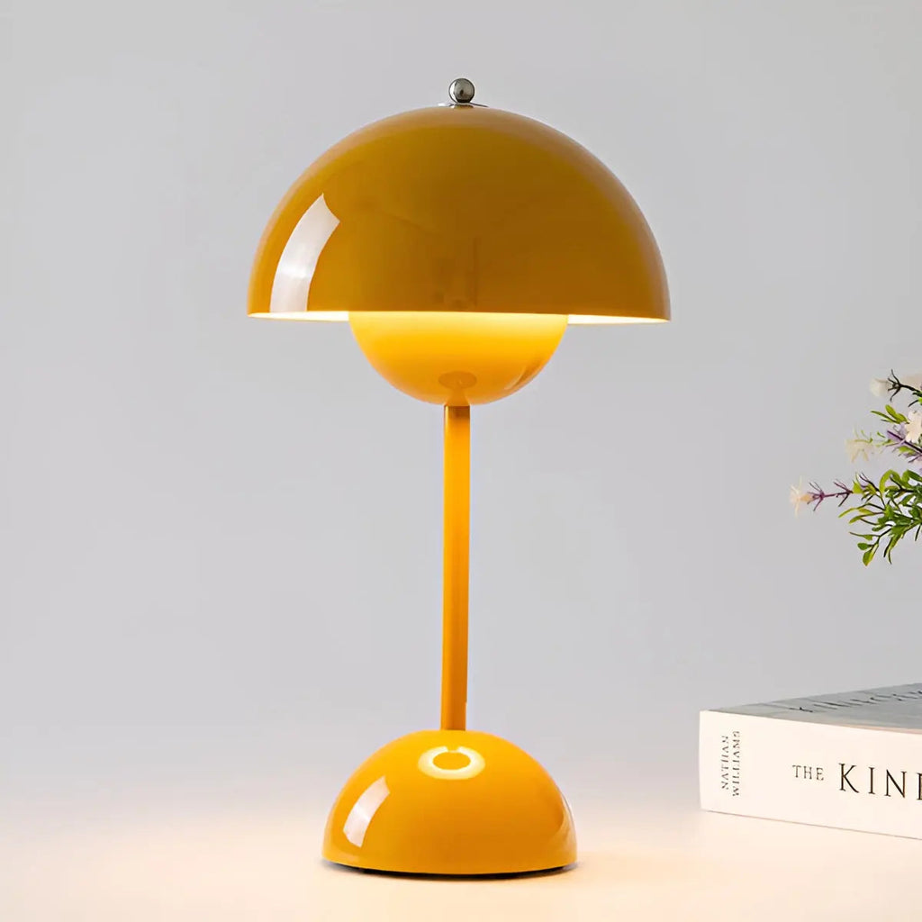 Lampada da tavolo scandinava NordicNest con luminosità regolabile