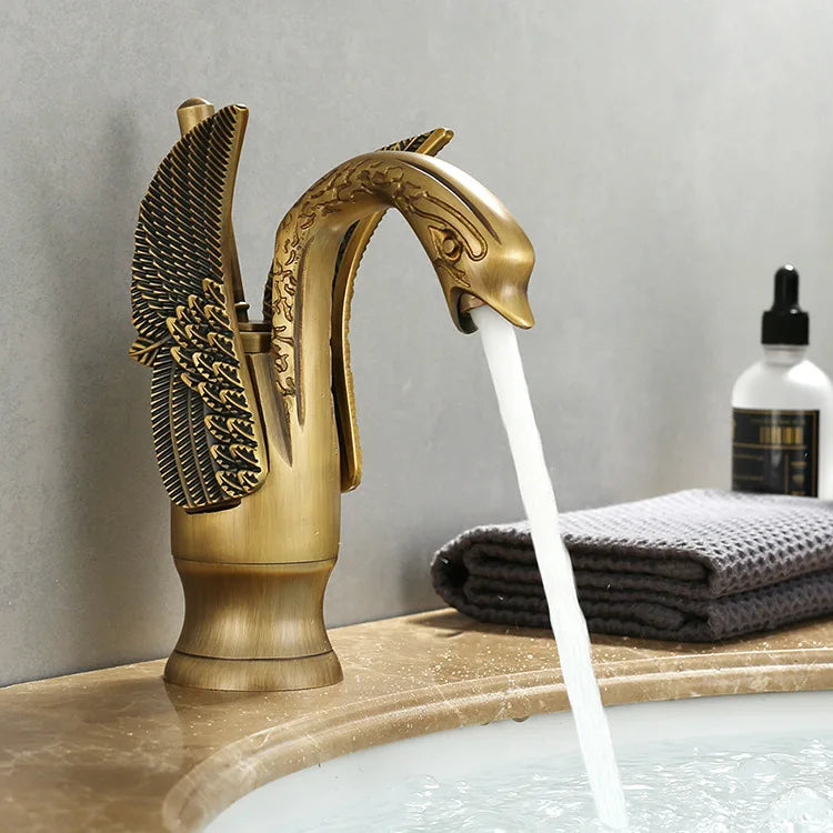 Swan Modern Single Handle Golden Bathroom Sink Faucet