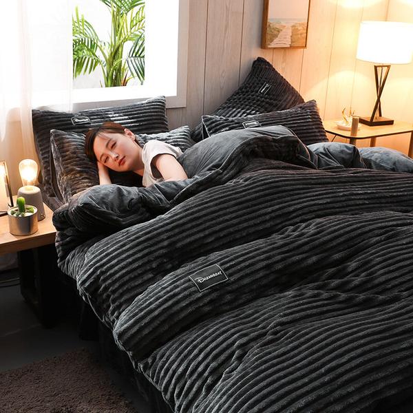 Thickened Corduroy Velvet Bedding Set — Double-Sided Warmth