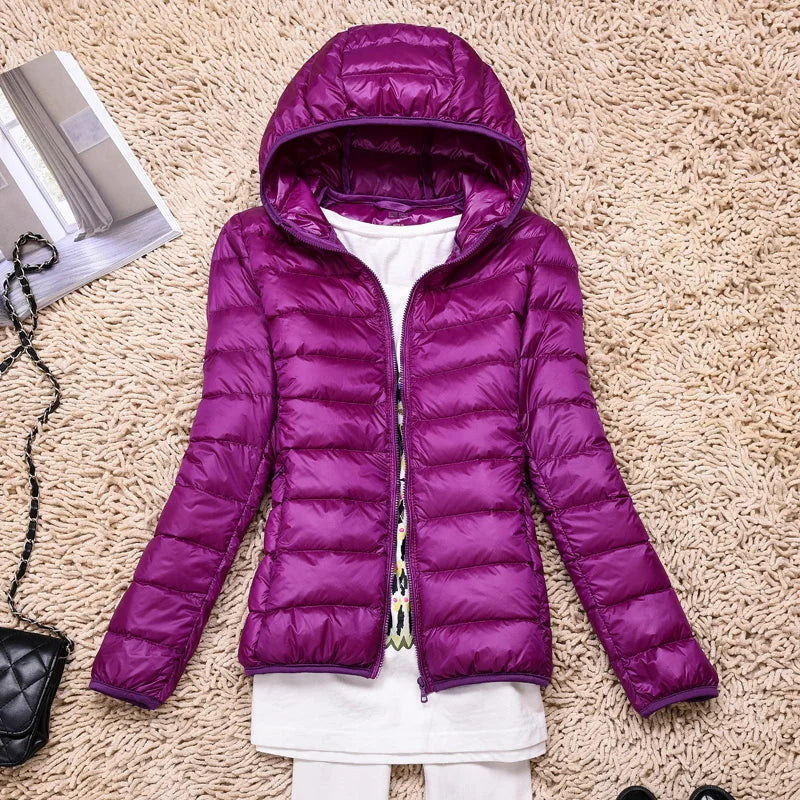 Chaqueta de plumas ligera con capucha para mujer — cálida y fácil de guardar