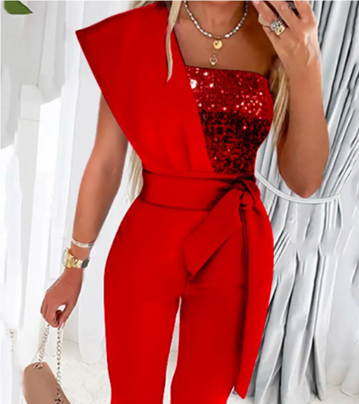 Glamourøs jumpsuit med én skulder og pailletter, asymmetrisk halsudskæring