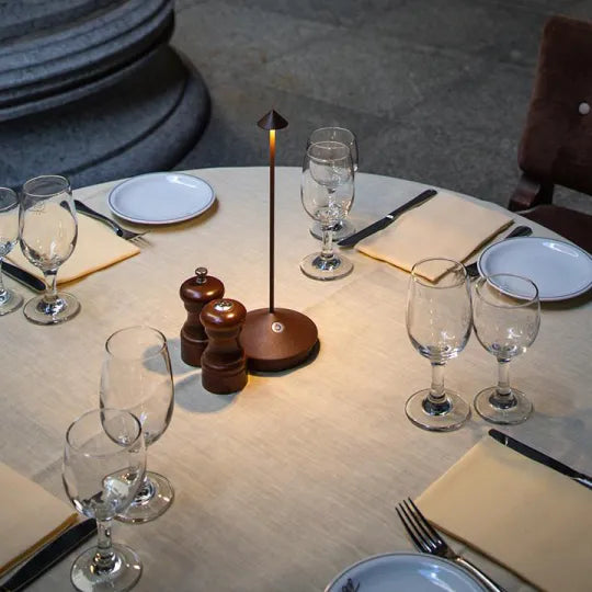 Lampe de table LED sans fil ClarityGlow — Éclairage réglable avec intensité variable